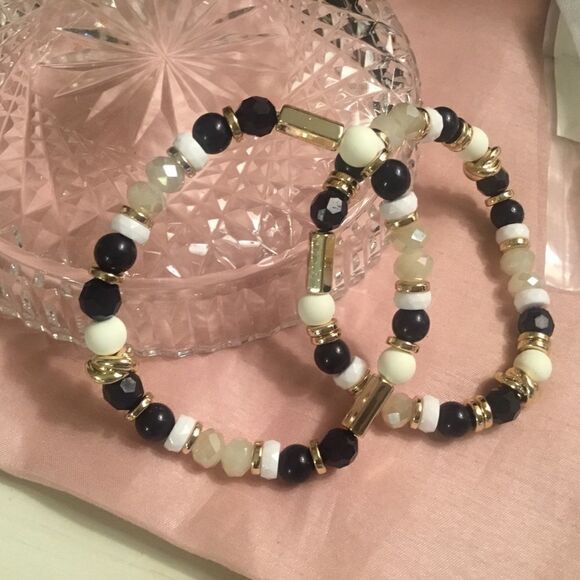 NWT The Limited Brand Set of Two Navy & White Goldtone Stretch Bracelets - Picture 1 of 3